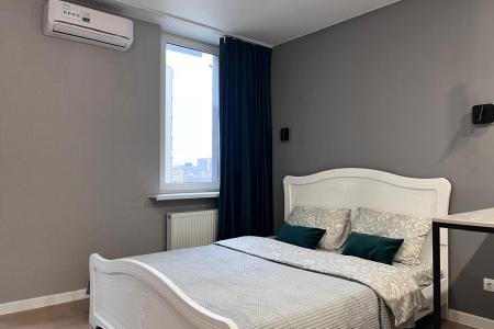 Лучшая студия для двоих с балконом посуточно!