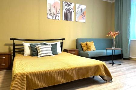 Уютная квартира для четверых на против  ТЦ планета