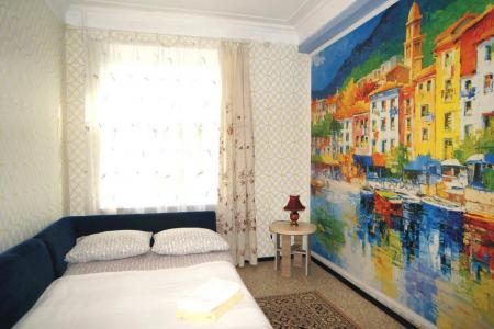 2-комнатная квартира на Козлова д.7(площадь Победы)