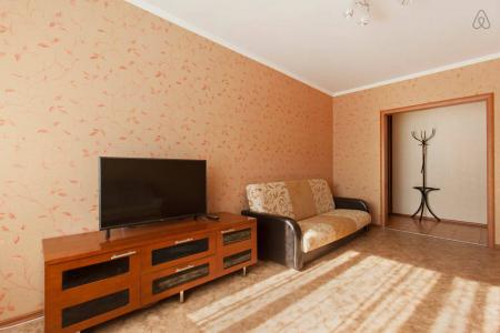 Однокомнатная квартира возле аквапарка "Ривьера"