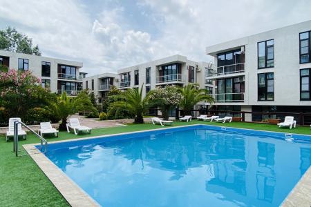 2 ком с тёплым бассейном Green Palace