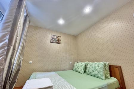 двухкомнатная квартира на набережной.