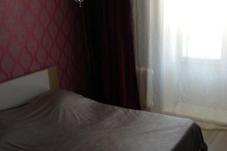 Квартира в самом преситжном районе города Оренбурга!!С евро ремонтом, новой мебелью и домашн обтанов