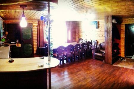 Сдается 2-этажный загородный дом,посуточно.Для отдыха