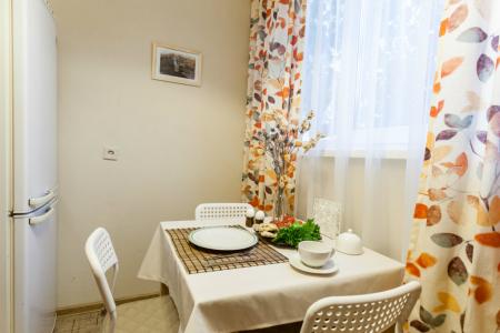 Сдам 1-комнатную квартиру, м. Озерки, Есенина