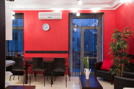 Трехкомнатная квартира на Садовом кольце