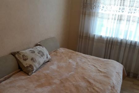 2 ком квартира в центре города, магазин в доме, остановка рядом