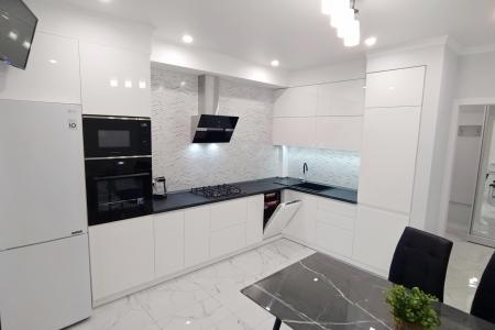 Люкс в новом доме в центре с парковкой