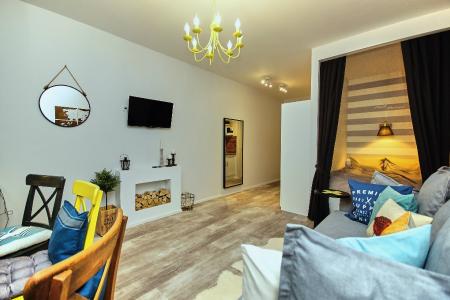 Просторные апартаменты в центре города на Кременчугской, 17