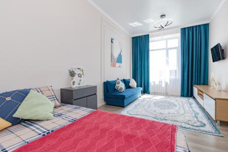 Светлые апартаменты рядом с Хан Шатыром