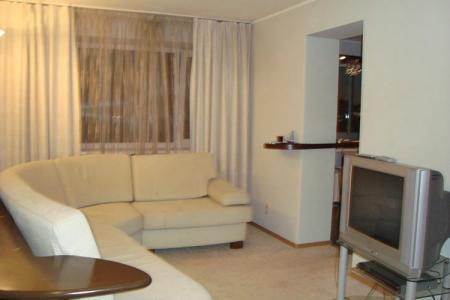 2ка напротив колхозного рынка