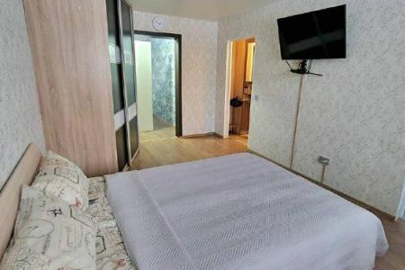 2-к. квартира, 45 м², 3 кровати
