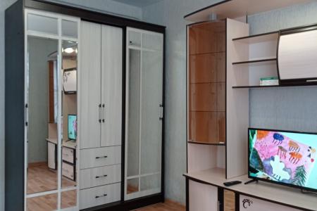 Двухкомнатная квартира на Баженова