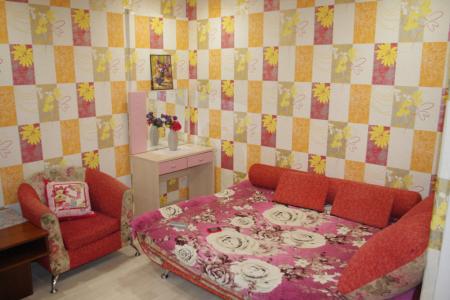 Уютная двухкомнатная квартира, хороший ремонт. Ж/д и автовокзал