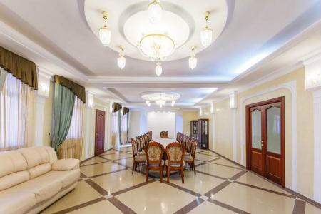 Коттедж на сутки от собственника в Щербинке, с бассейном. До 50 человек