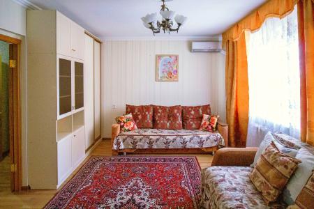 2-х комнатная квартира возле горпарка, ДВВОКУ