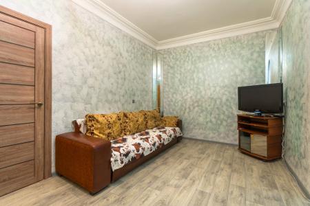 Отличная 2-комнатная квартира на Средне-Московской