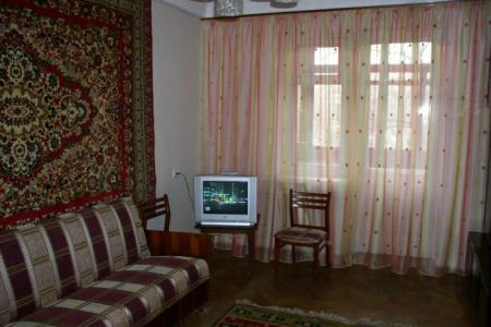 сдаю посуточно 1 картру