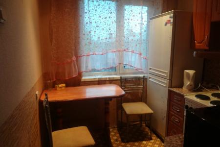 Двухкомнатная квартира по пр.Ленина в центре Тыргана