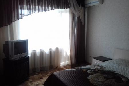 Однокомнатная квартира на СХИ, есть парковка. Аэропорт, вокзал