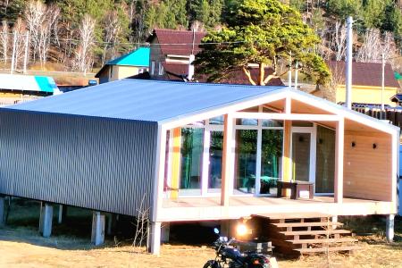 Побег Из Квартиры,  Дом Барн-Хаус