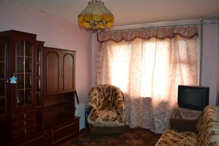 рядом кинотеатр. автовокзал