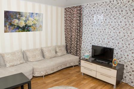 Трёхкомнатная квартира возле ЖД-вокзала, ЧИПС, УралГУФТ, УрСЭИ