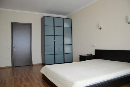 Двухкомнатная квартира на берегу моря