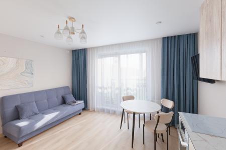 Сдам уютную 1+ комнатную квартиру посуточно в новом ЖК &laquo;Ботаники&raquo;