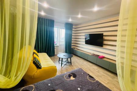 Отличная квартира на Революционной 3А