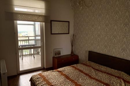 Двухкомнатная квартира в центре города с видом на Волгу