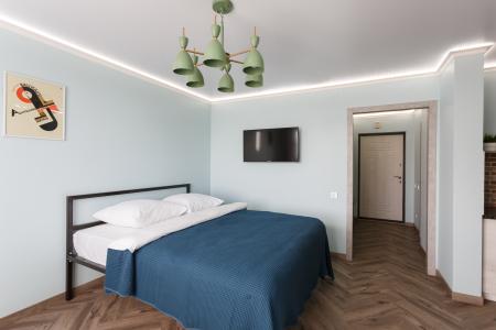 Две Подушки в мкр. Зеленый город д. 4 (студия)