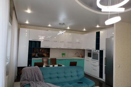 Великолепная 3х комн.квартира в смом центре города у парка