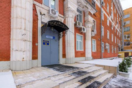 Охрана,помошник  администратора. парковка