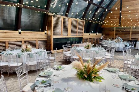 Свадьба в подмосковье в доме с банкетным залом на 40 чел. и летней верендой на 120 гостей