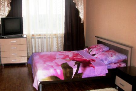 Уютная квартира в Железнодорожном округе. Рядом аквапарк, недалеко вокзал, аэропорт.