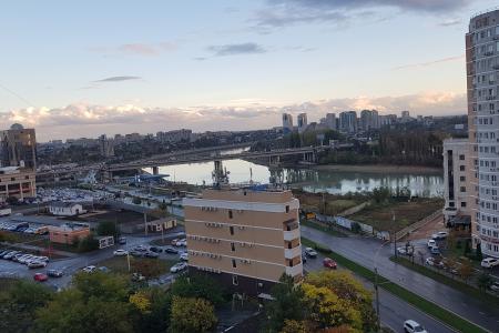 Сдаётся двухкомнатная квартира в центре Краснодара