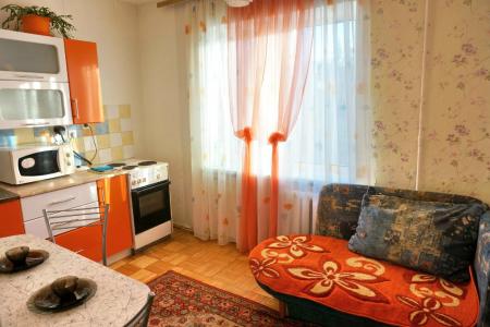 Квартиры посуточно в Новоуральске. Домашняя гостиница Виктория. www.viki66.ru