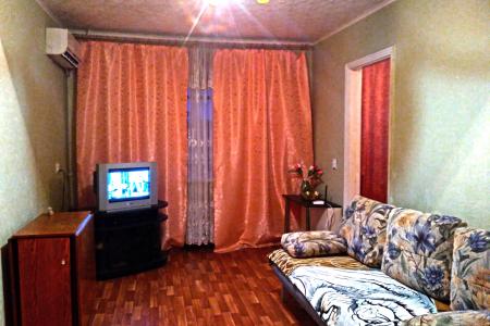 3- комнатная кв с WI- Fi на Площади Ленина