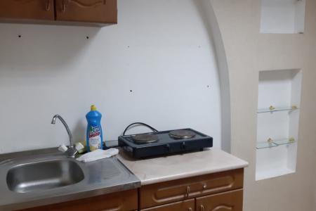 Однокомнатная квартира в центре,жд вокзал рядом,парк рядом