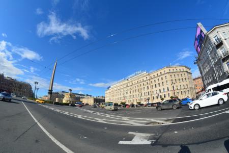 В 2х минутах от Невского проспекта и Площади Восстания