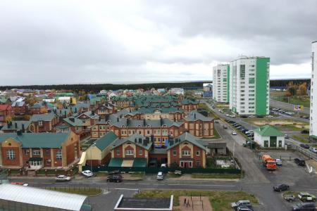 Яркая -чистая квартира для гостей города в Ханты-мансийска