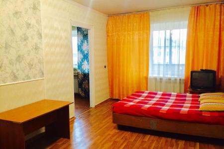 Чистая, аккуратная двухкомнатная квартира