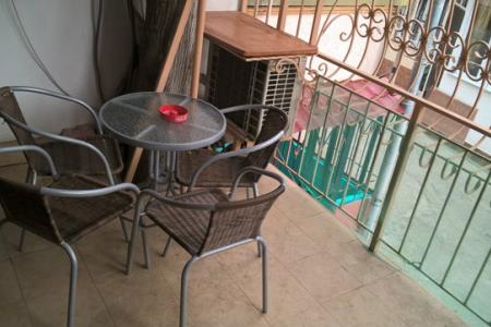 Ялта ул. Боткинская 1к. люкс с балконом  от хозяина до Набережной 100 метров.