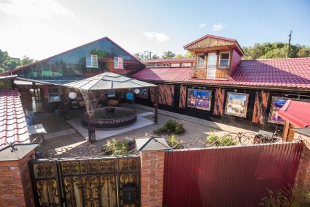 Коттедж для мероприятий с банкетным залом  в Хабаровске