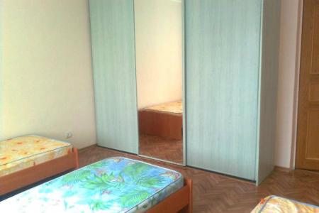 Двухкомнатная квартира Химиков 47 д