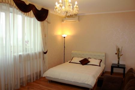 Светлая, уютная однокомнатная квартира на Монтажников