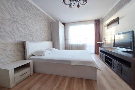 1-ком кв Люкс посуточно в Магнитогорске. Документы