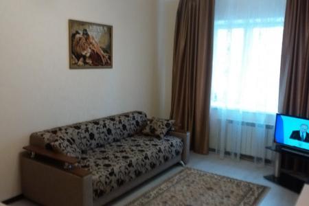 Однокомнатная рядом с Молодежным парком