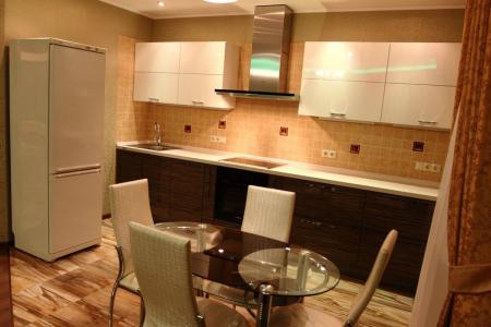 Двухкомнатная квартира,  Центральный район на пр. Ленина 66а